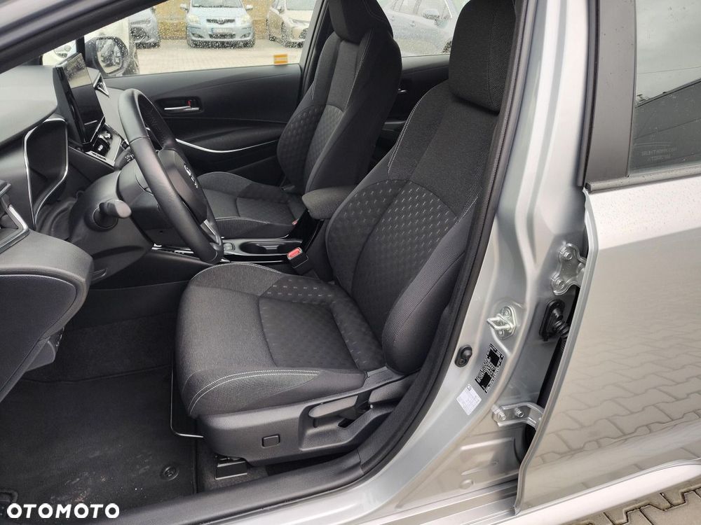 Toyota Corolla - 8