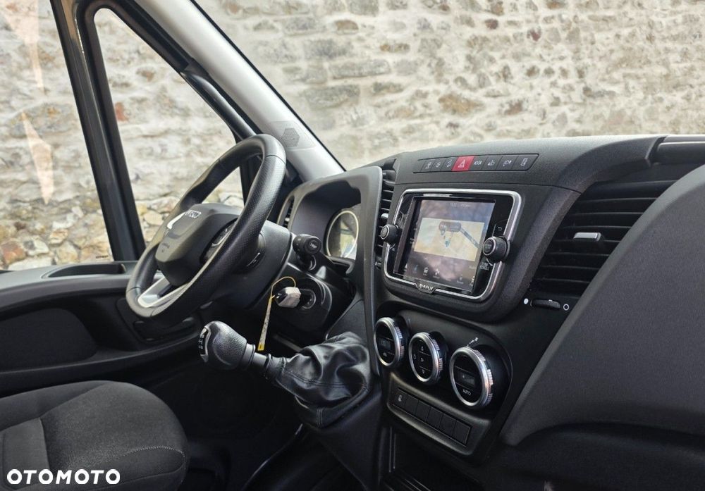Iveco Daily 35S18 - 24