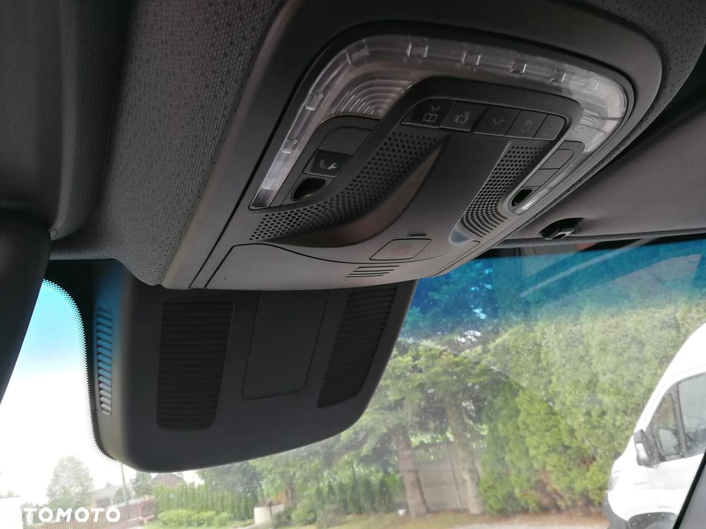 Mercedes-Benz Sprinter 319 - 22