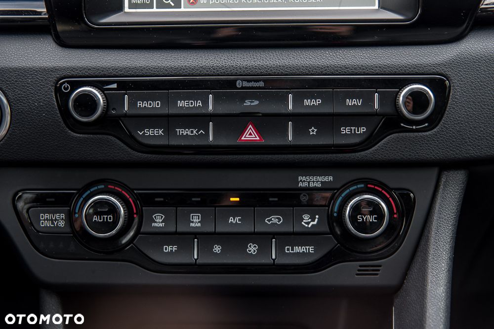 Kia Niro 1.6 GDI Hybrid L - 28