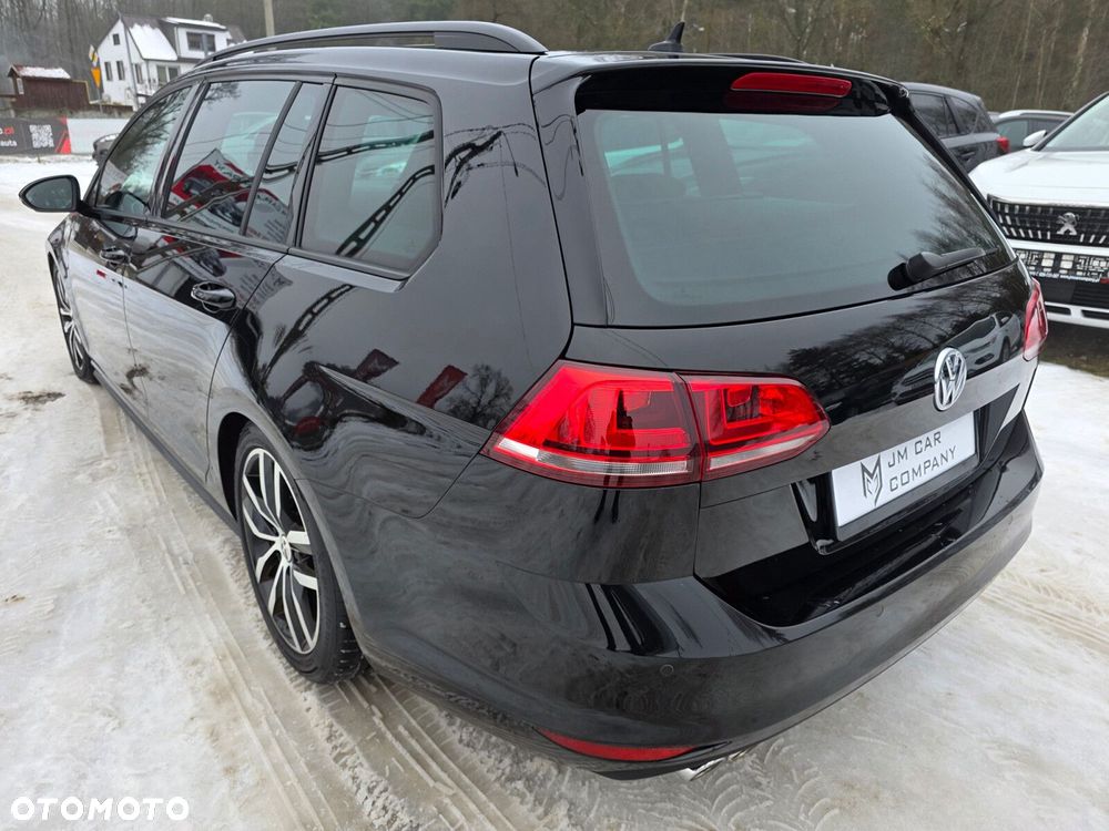 Volkswagen Golf - 22