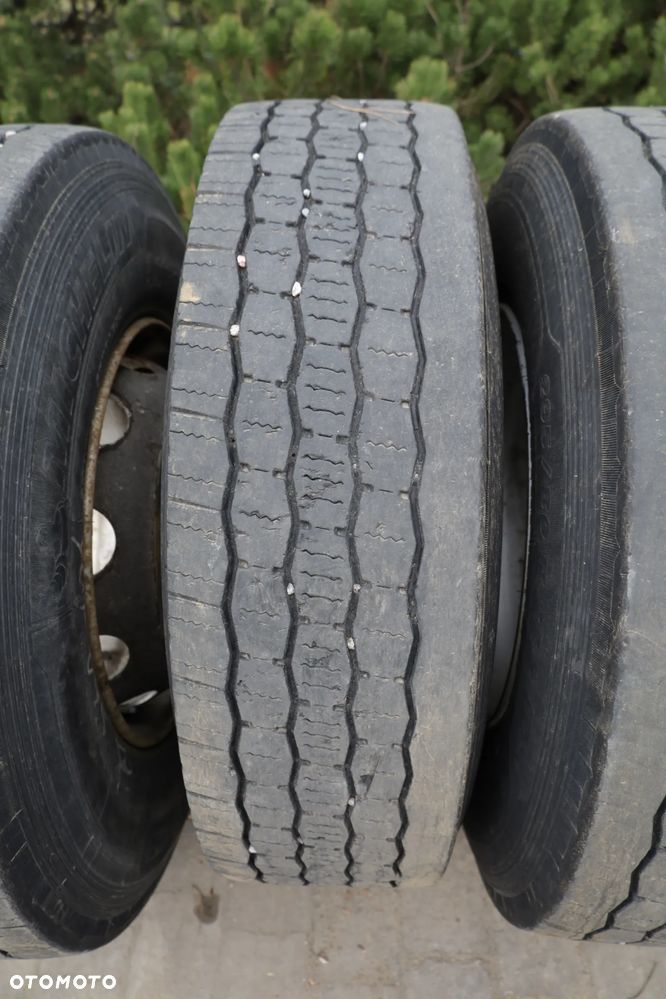 Koła, koło felgi 22,5 opony 295/80 R22.5 - 8