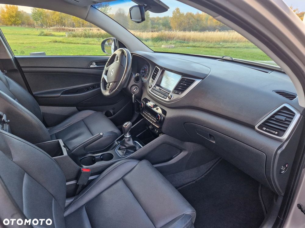 Hyundai Tucson - 32