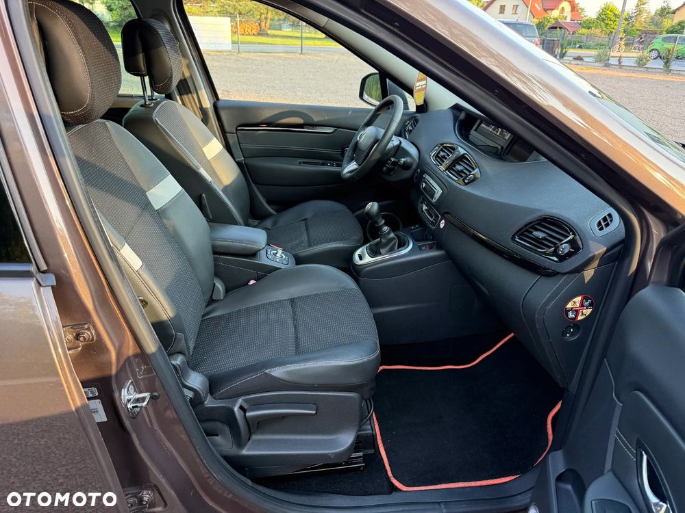 Renault Scenic - 9
