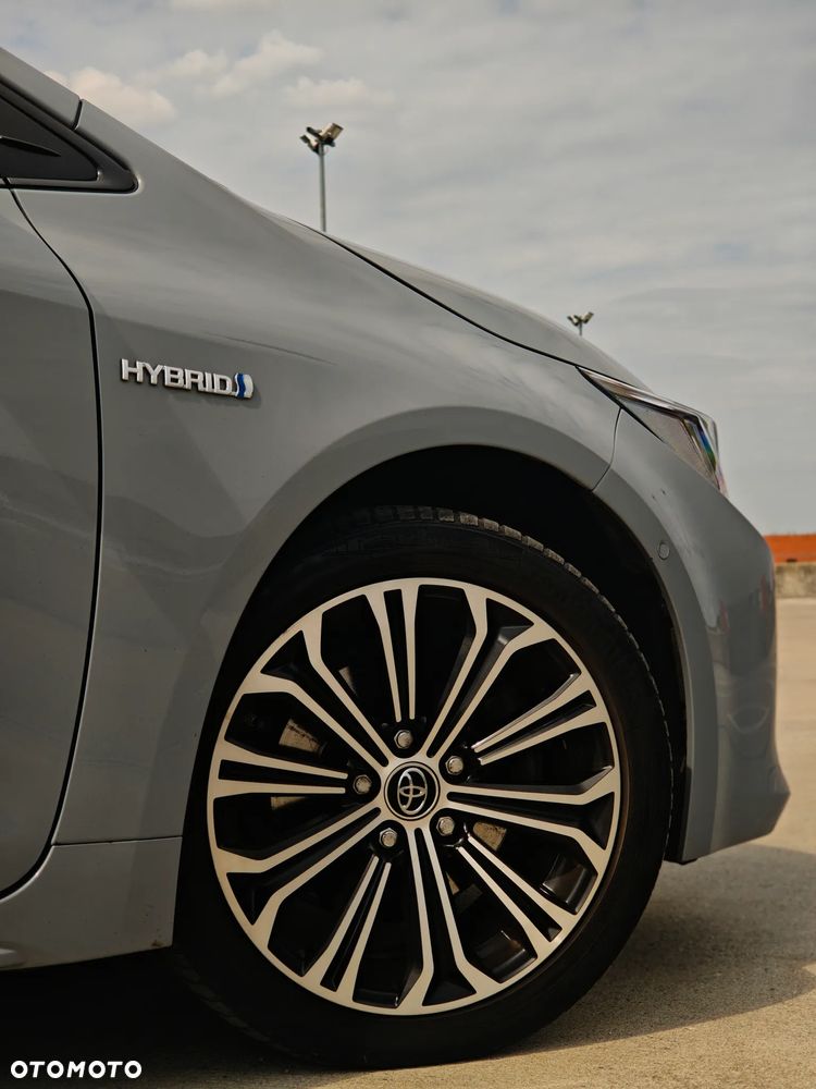 Toyota Corolla 2.0 Hybrid Comfort - 17