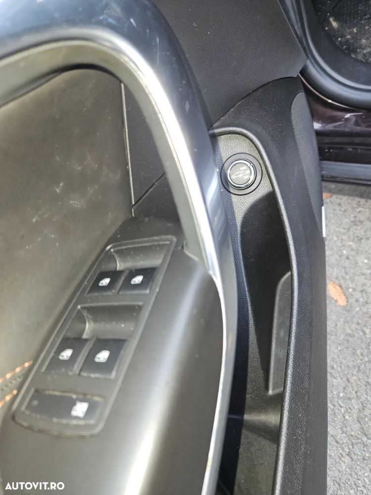 Opel Insignia 2.0 CDTI Sports Tourer 4x4 ecoFLEX St./St Active - 29