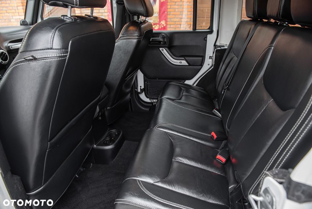 Jeep Wrangler Unlimited 3.6 Automatik X - 19