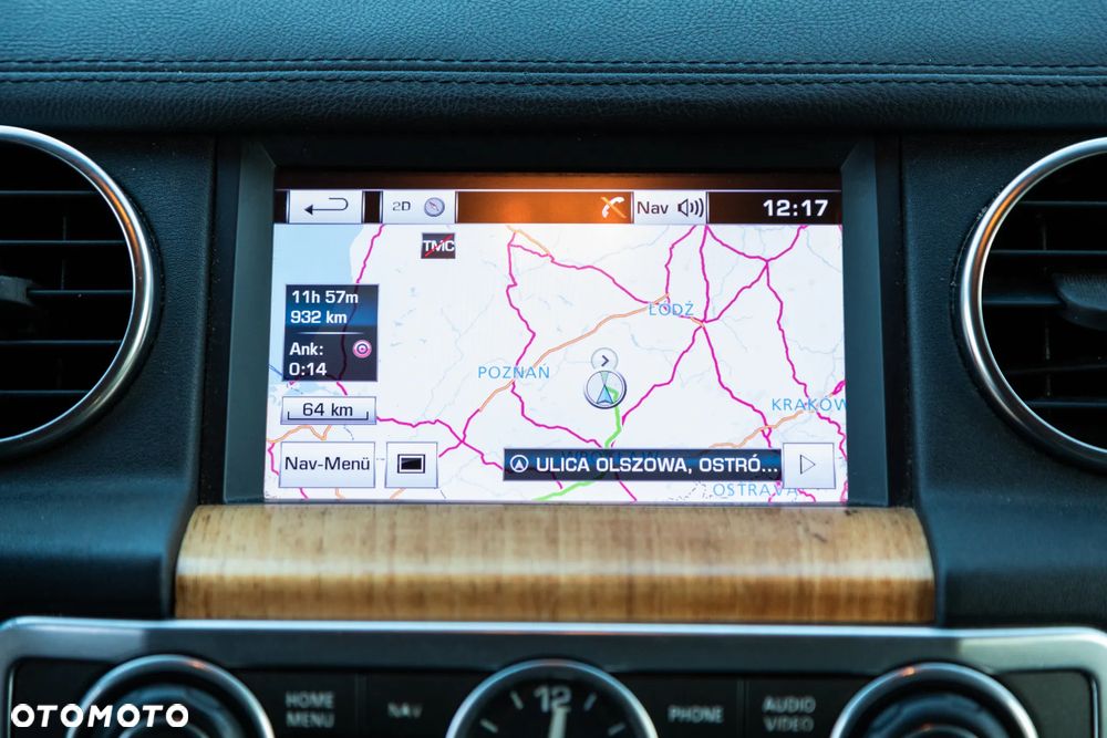 Land Rover Discovery SD V6 HSE - 17