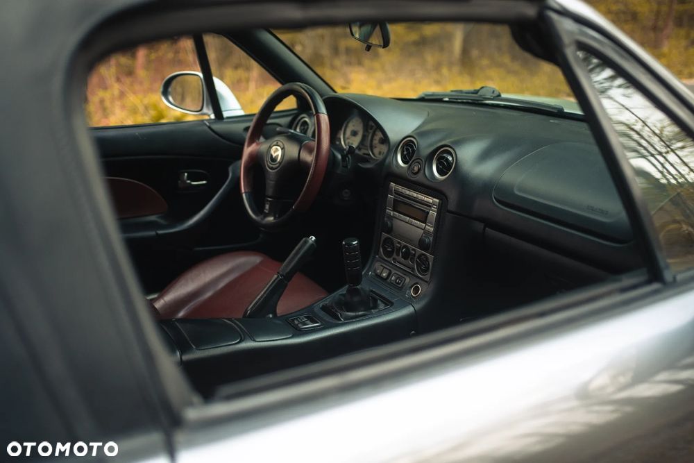 Mazda MX-5 1.9 16V - 12