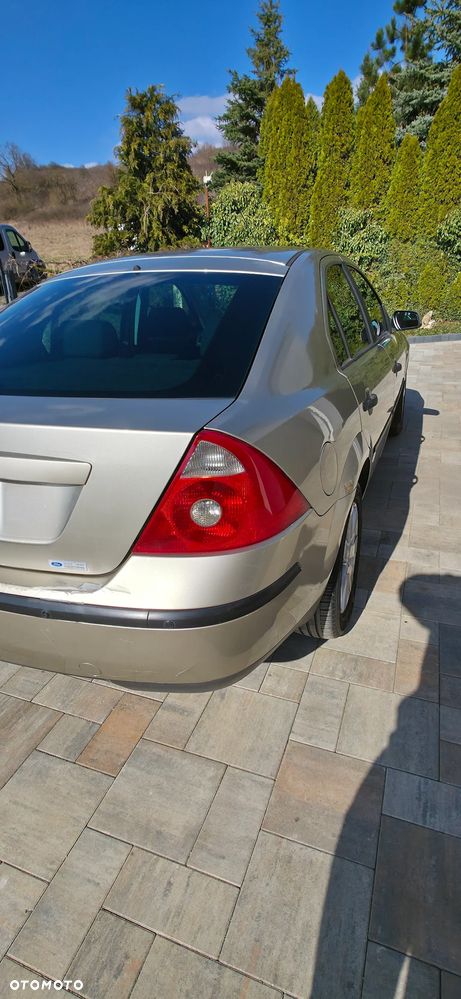 Ford Mondeo 1.8 Ambiente - 5