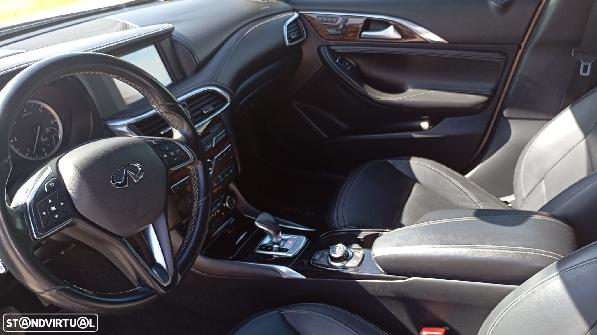 Infiniti Q30 2.2d DCT AWD Luxe Tech - 10