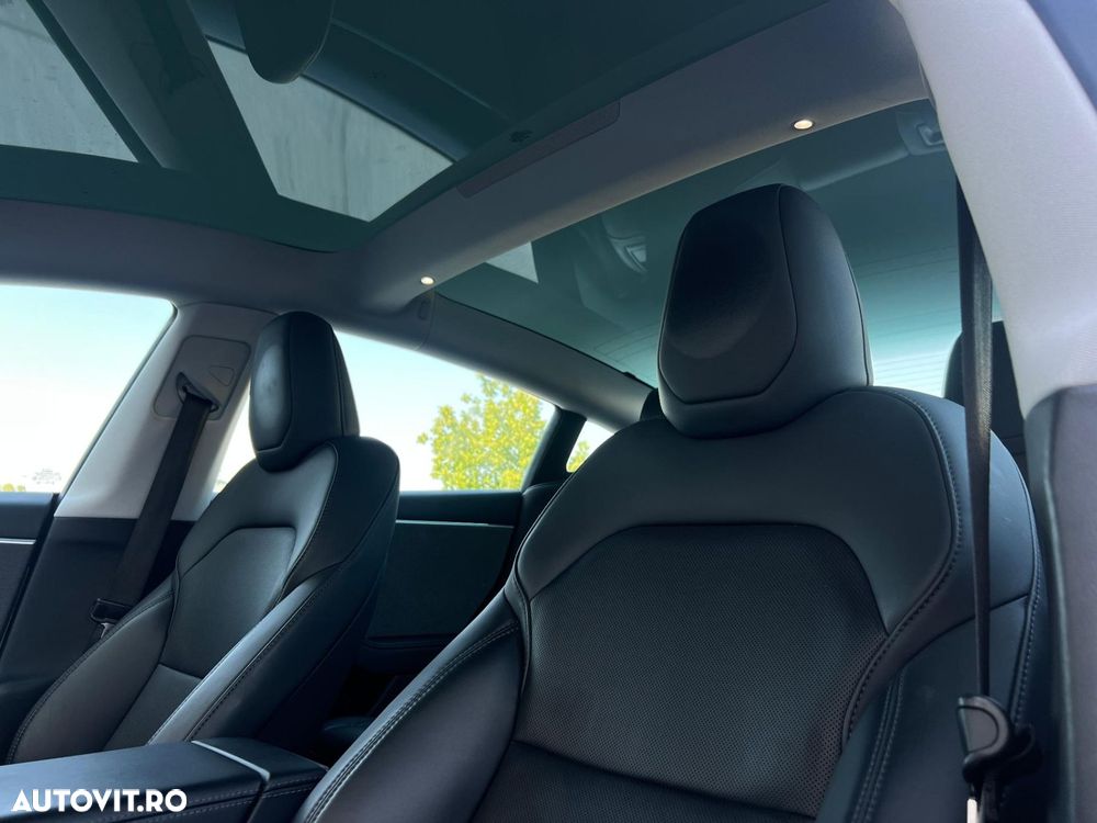 Tesla Model 3 - 15