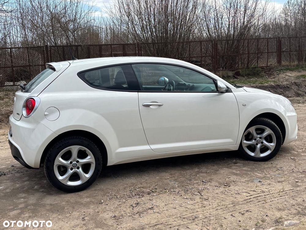 Alfa Romeo Mito 1.4 Distinctive EU6 - 17