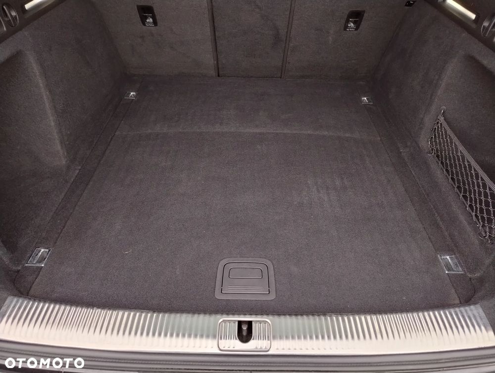 Audi A4 Avant 2.0 TDI - 16