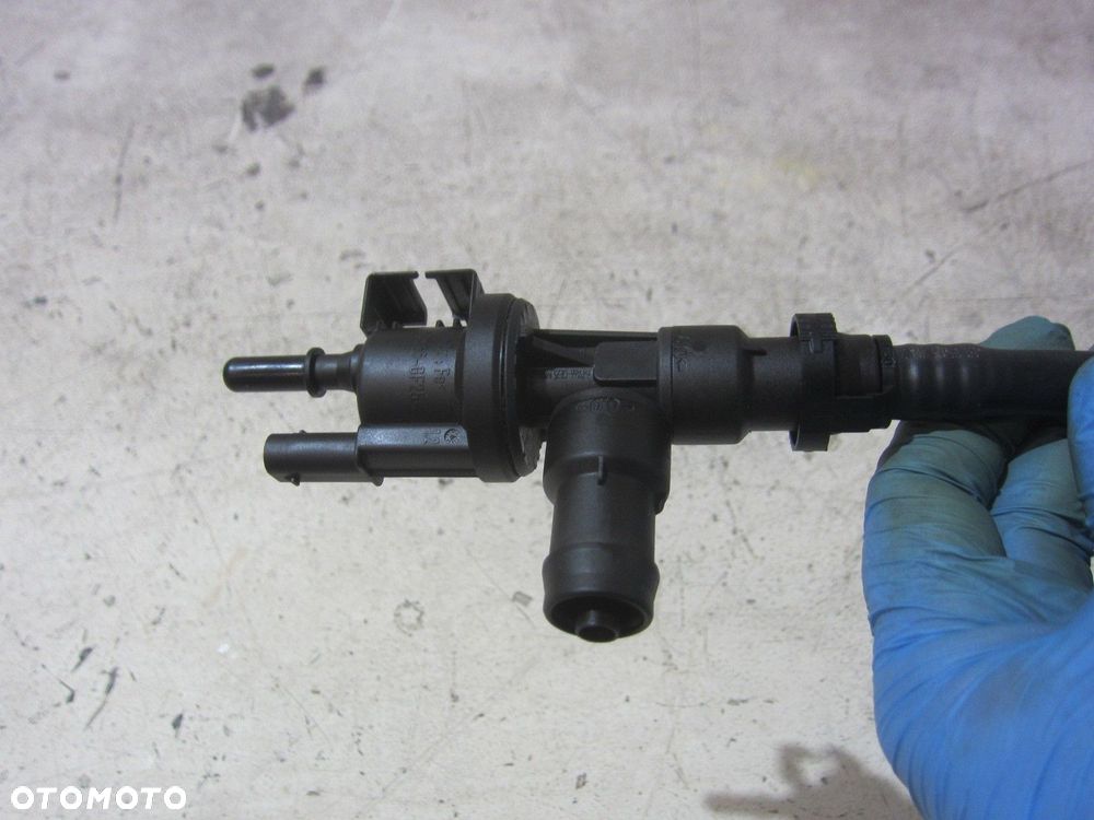 BMW G01 G30 X3  F30 B46 B48 ZAWÓR ODPOWIETRZANIA BAKU 7643106 13907643106 X - 3