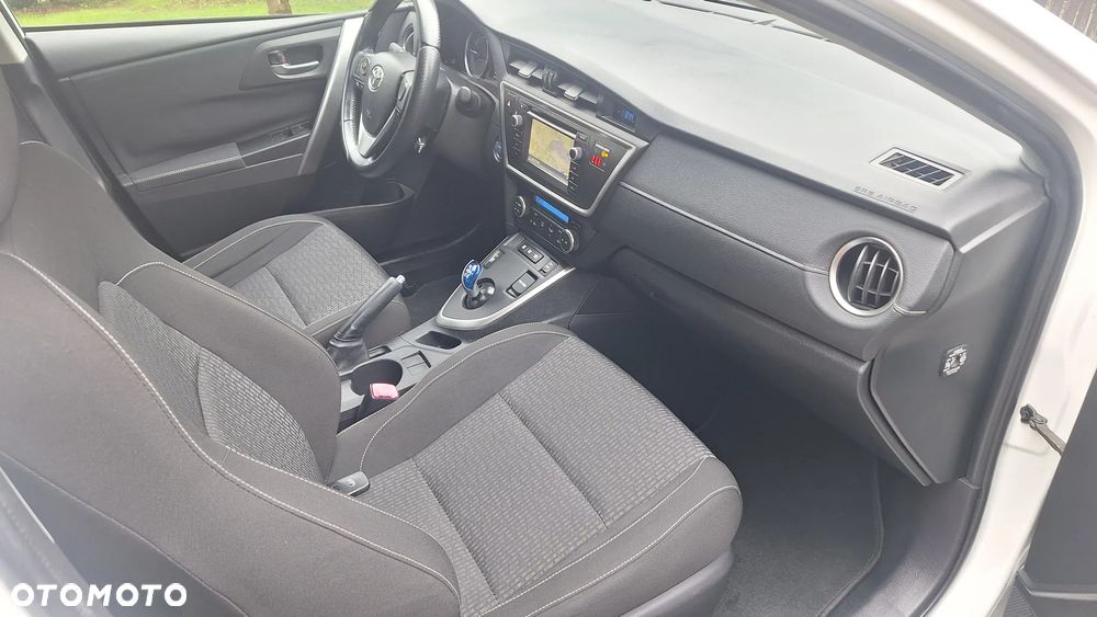 Toyota Auris - 17