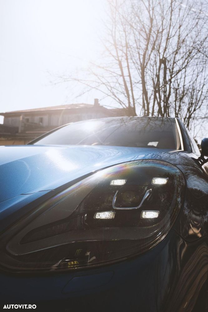 Porsche Panamera Turbo - 5