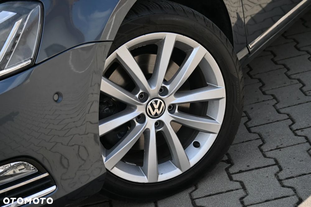 Volkswagen Passat 1.8 TSI DSG Highline - 39