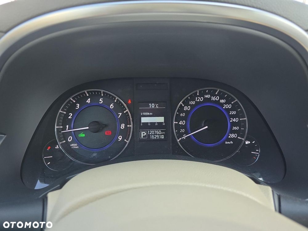 Infiniti QX70 3.7 S EU6 - 14