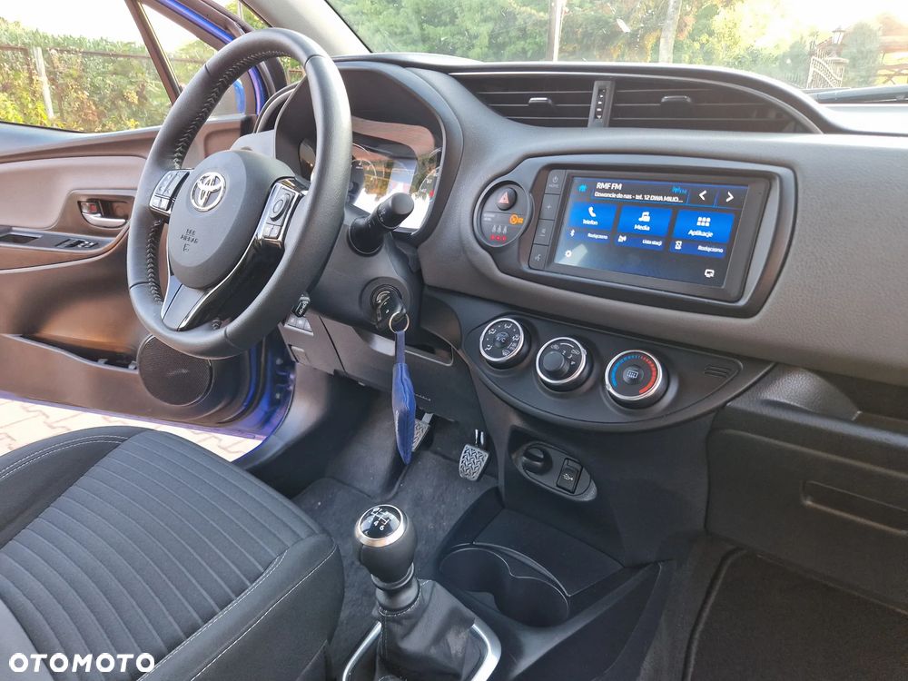 Toyota Yaris 1.5 Premium - 24