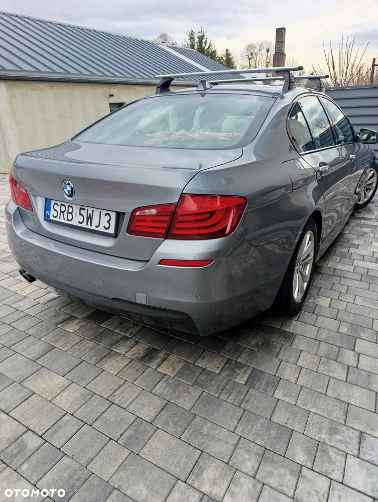 BMW Seria 5 525d - 2