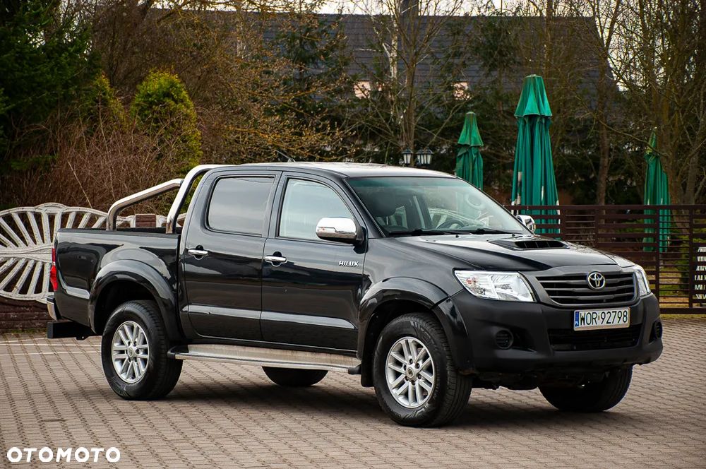 Toyota Hilux 3.0 D-4D Invincible - 19