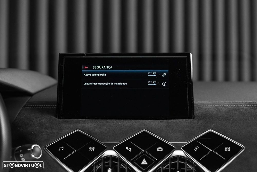 DS DS3 Crossback E-TENSE PERFORMANCE LINE - 25