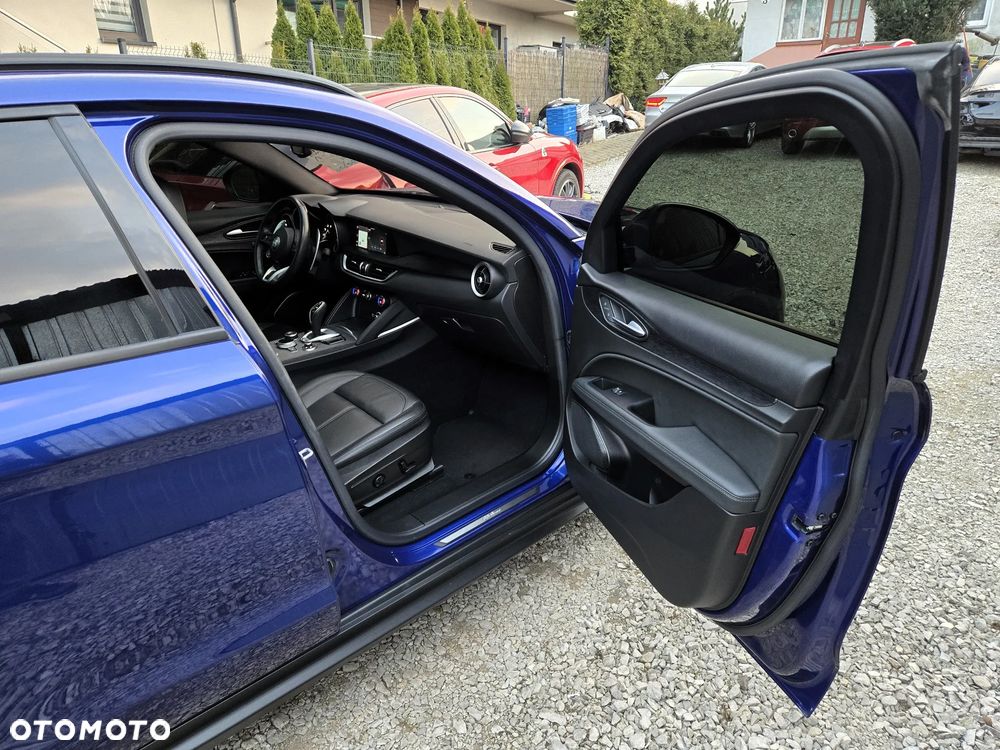 Alfa Romeo Stelvio 2.0 Turbo 16V AT8-Q4 Sprint - 29