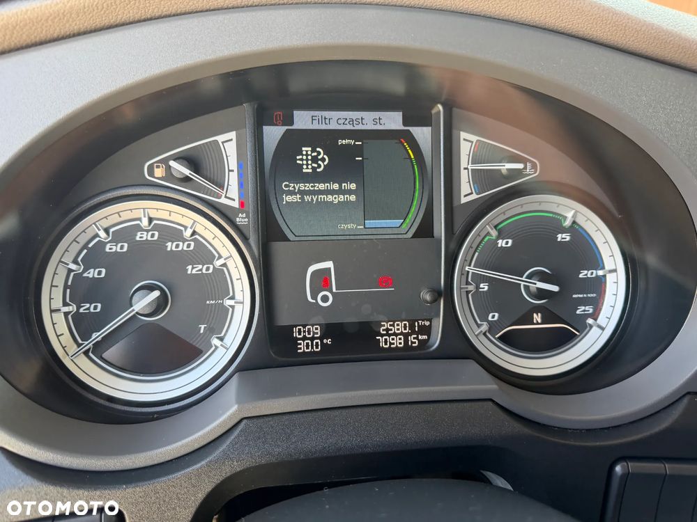 DAF XF 106 480 / MEGA LOW DECK / 709 TYS. KM PRZEBIEGU / NOWY TACHOGRAF / NAJWYŻSZA KABINA SUPER SPACE CAB / LODÓWKA / 2018 ROK !! - 26