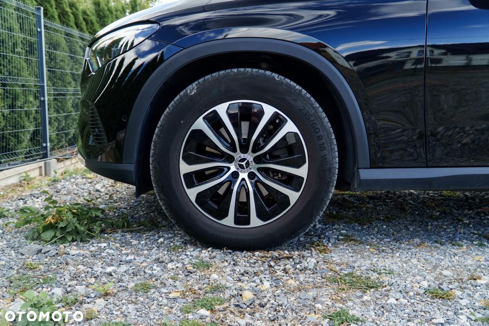 Mercedes-Benz GLC - 37