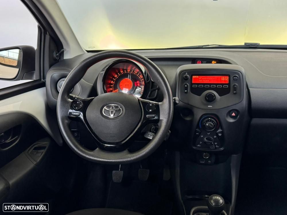 Toyota Aygo x-business - 29