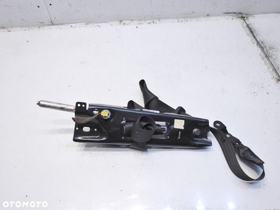 PAS BEZPIECZEŃSTWA NAPINACZ PRAWY PRZÓD V70 III - 8