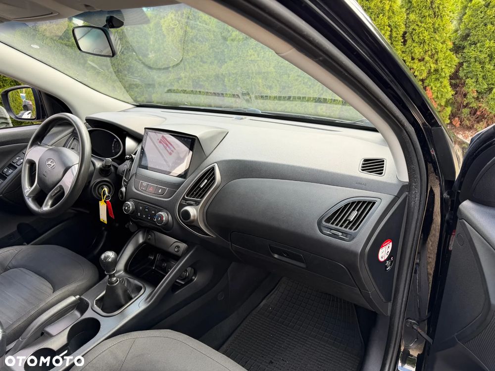Hyundai ix35 blue 1.6 2WD Finale Silver - 13