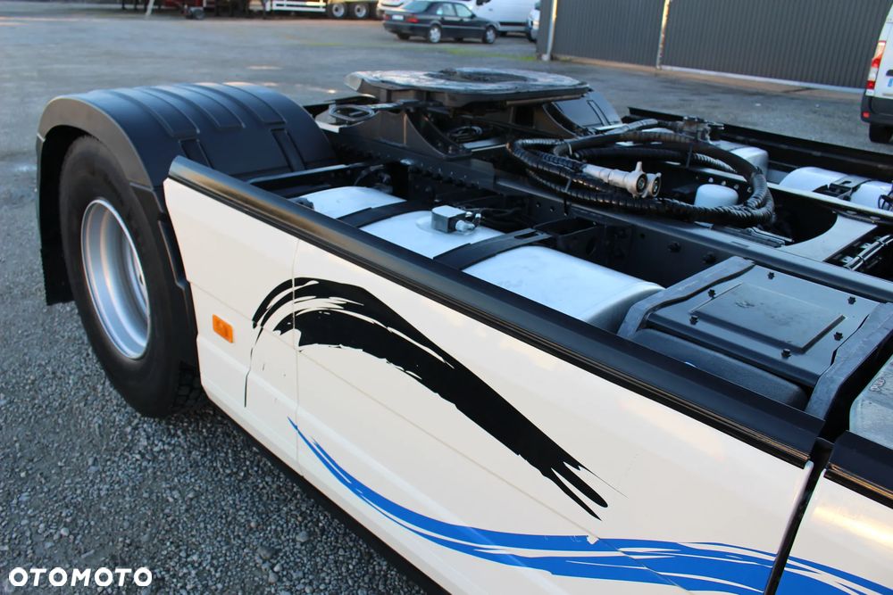 Volvo FH4 500 / LODÓWKA/ HYDRAULIKA /KLIMA POSTOJOWA/2 ZBIORNIKI/ XENON/ACC/E6/ *SERWIS FR*/ SUPER STAN / - 27