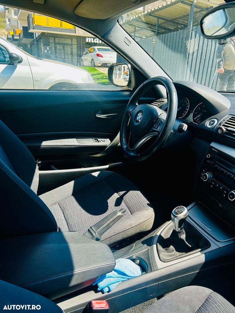 BMW Seria 1 116i - 8