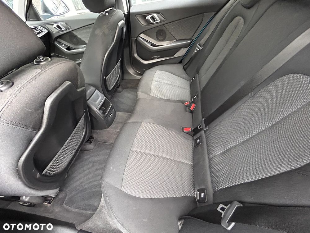BMW Seria 1 118i Advantage - 25