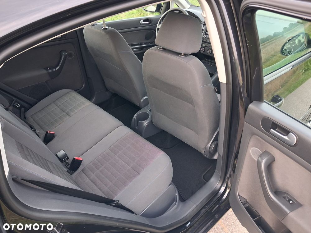 Volkswagen Golf Plus - 12