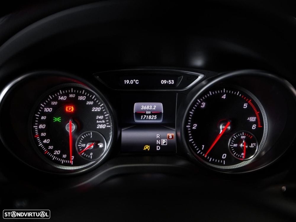 Mercedes-Benz CLA 200 - 17