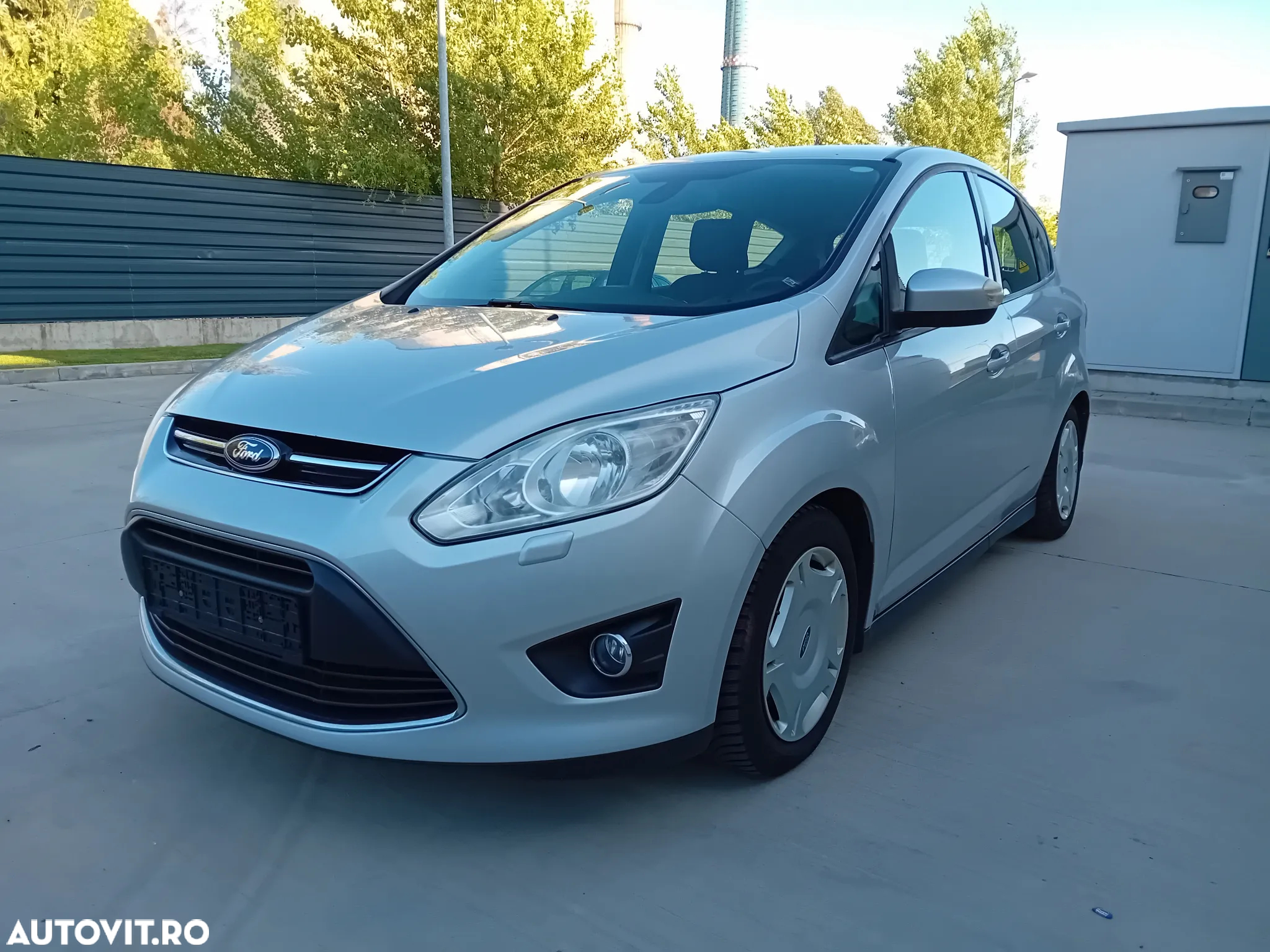 Ford Focus Turnier 1.6 EcoBoost Start-Stopp-System Titanium - 2