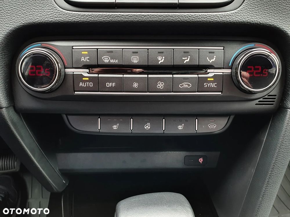 Kia XCeed 1.5 T-GDI Business Line DCT - 21