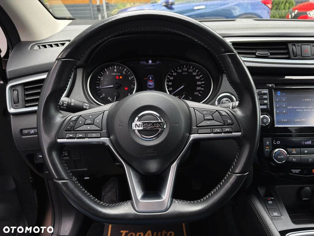 Nissan Qashqai 1.3 DIG-T N-Connecta - 22