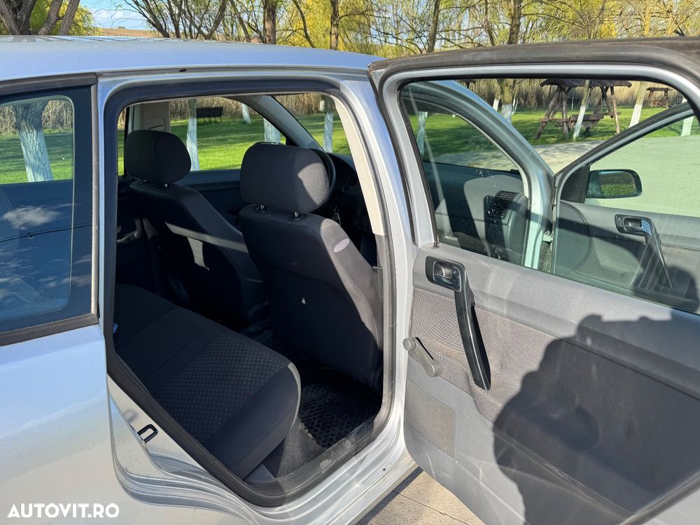 Volkswagen Polo 1.2 - 18