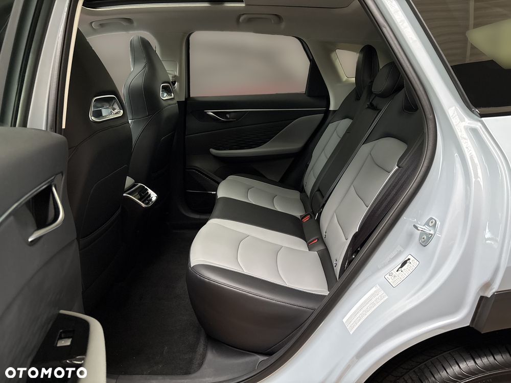 BAIC 5 Beijing 1.5T Business DCT - 12