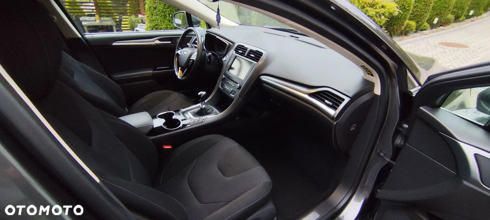Ford Mondeo 1.6 TDCi Titanium - 19
