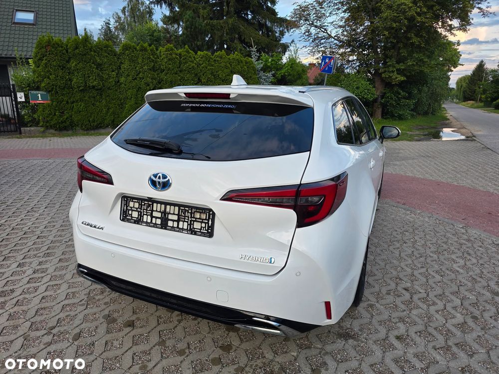 Toyota Corolla 1.8 Hybrid Style - 11