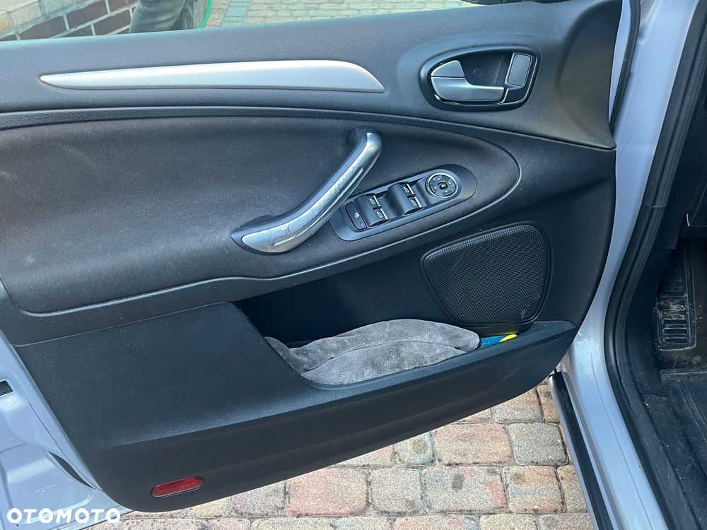 Ford S-Max 2.0 TDCi DPF Titanium - 8
