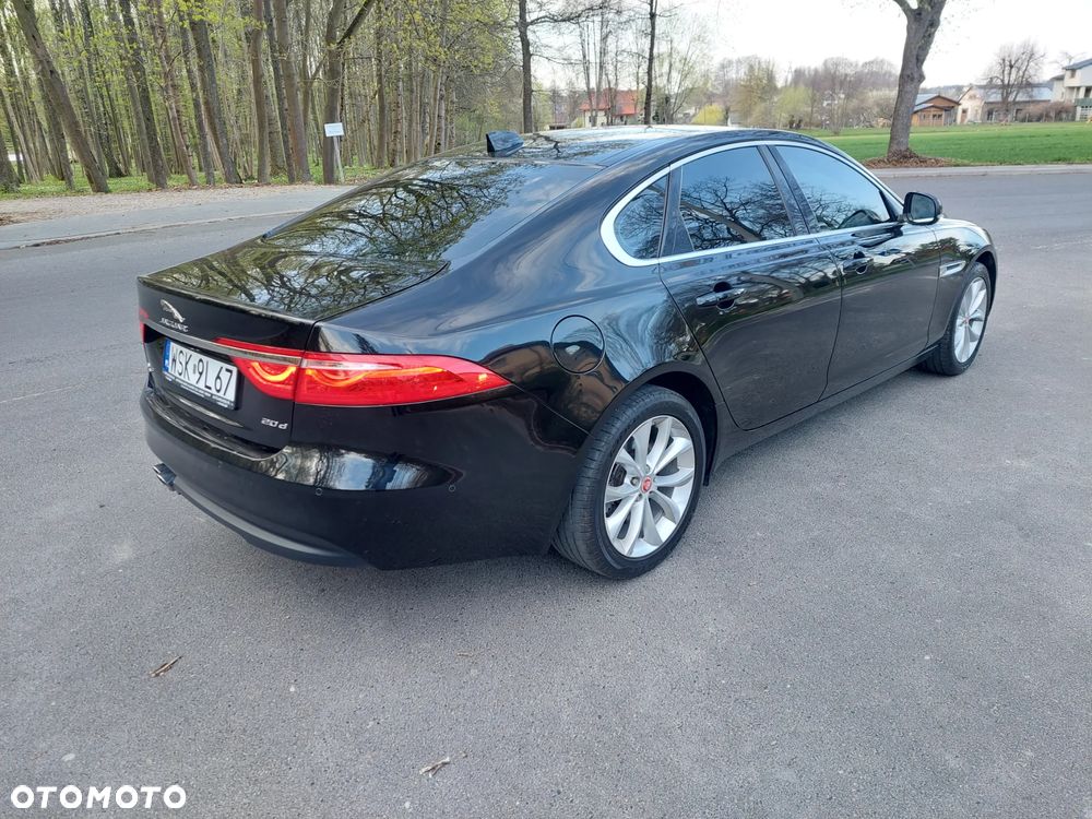 Jaguar XF - 6