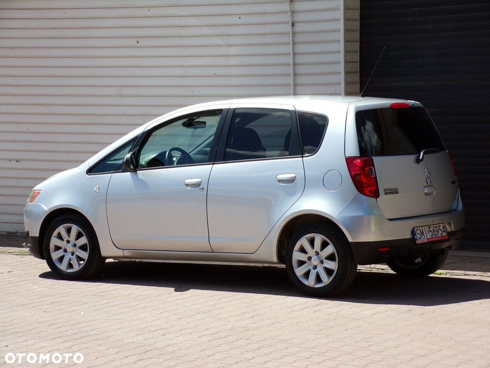 Mitsubishi Colt - 9