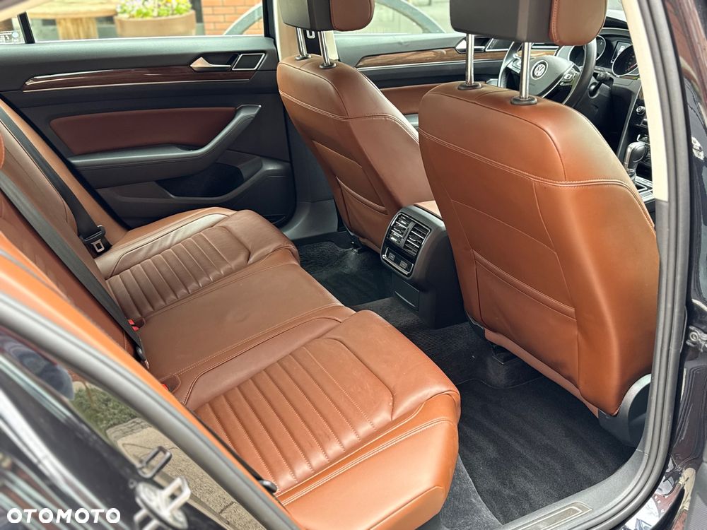 Volkswagen Passat 2.0 TDI BMT SCR 4Mot Highline DSG7 - 15