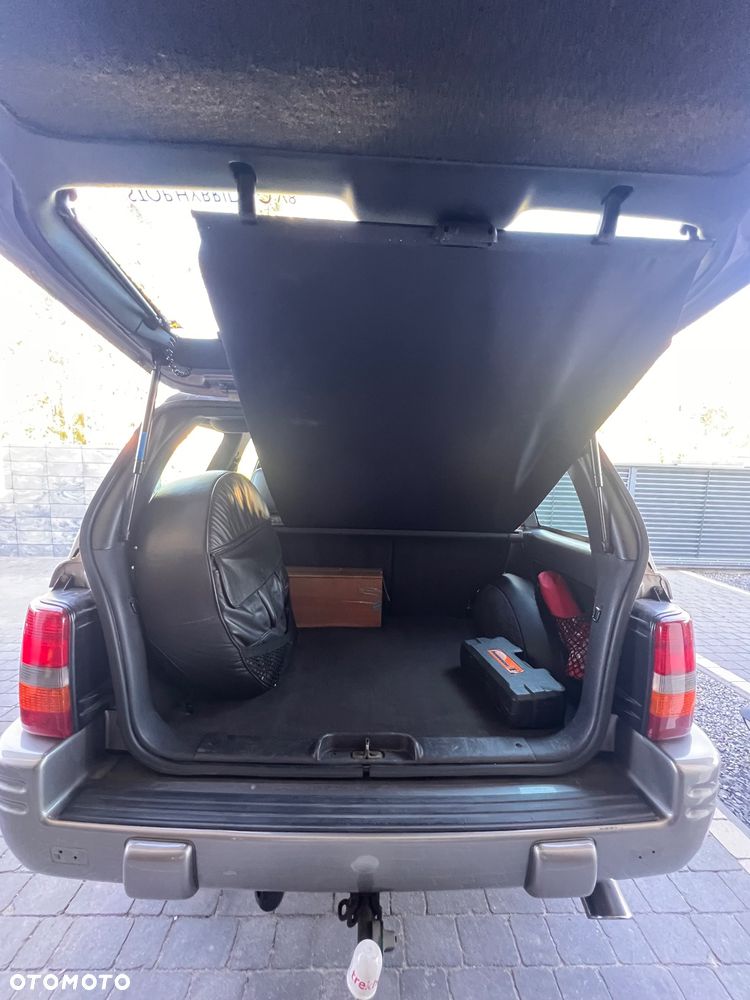 Jeep Grand Cherokee - 12